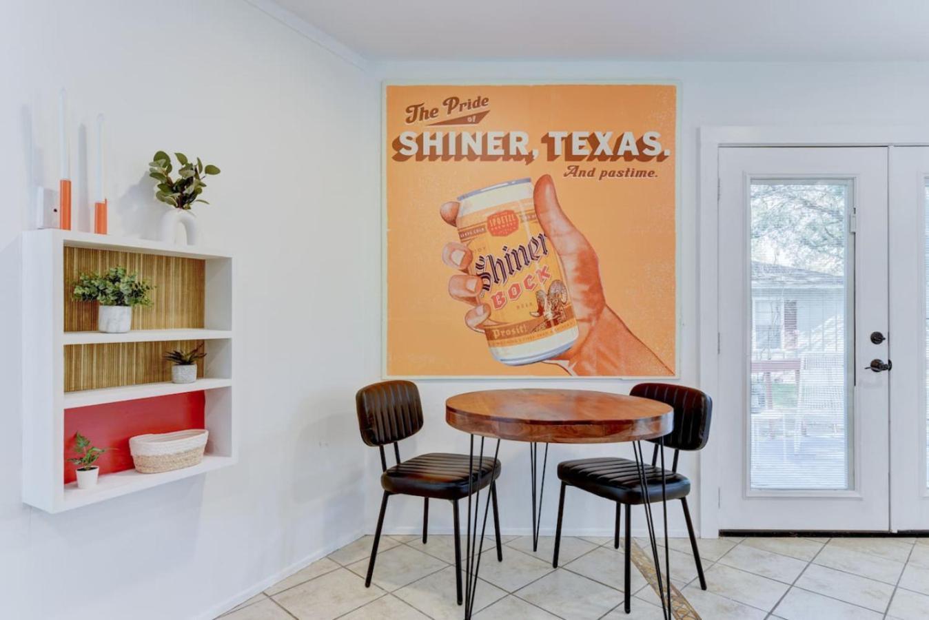 Downtown - Shiner Bungalow At Beer Ranch Project Wimberley Eksteriør billede